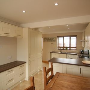 Milbourne-Alabaster-dining-area