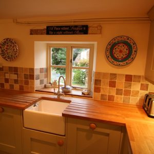 Milbourne-Shaker-Sage-Oak-Worktops-14