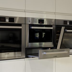 Bosch-ovens-in-brushed-steel