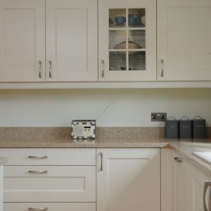 Kitchen-Stori-Wakefield-in-Ivory