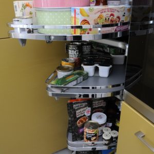 Pull-out-Larder-Unit