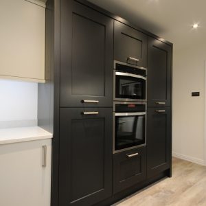 Oven-bank-Second-Nature-Fitzroy-painted-doors-in-graphite