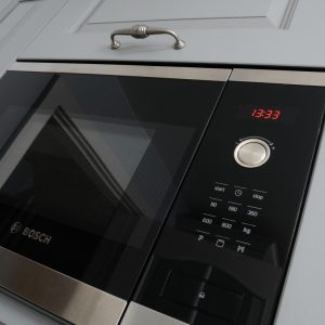 Bosch-Serie-6-Microwave-oven-in-Brushed-Steel-and-Black-Glass