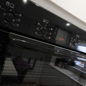 Bosch-Serie-8-Multifunction-Oven-in-Black-Glass