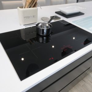 Bosch-Serie-8-Twin-Flexinduction-Hob-in-Black-Glass