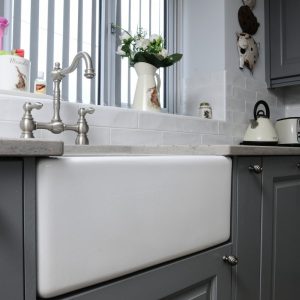 Caeserstone-worktop-in-Symphony-Grey-with-Butler-Sink